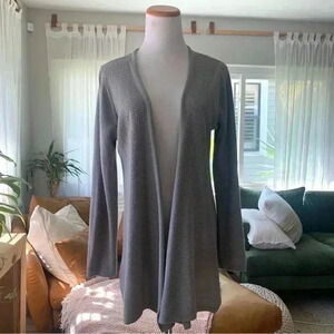 Jaclyn Smith cozy grey front open cardigan sweater